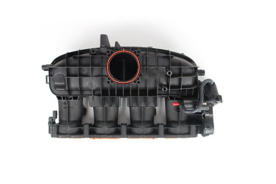 Le moteur est équipé d'un système d'alimentation de 6 prises de courant OEMOE EA888 de haute qualité stable: